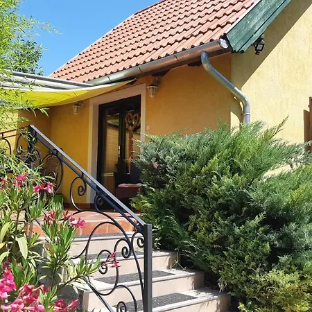 Apartment Centrum Csaladi *